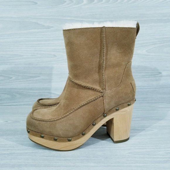 UGG Shoes - UGG Boot Kouri Chestnut Womens Brown Heeled Leather Size 6 Shoe